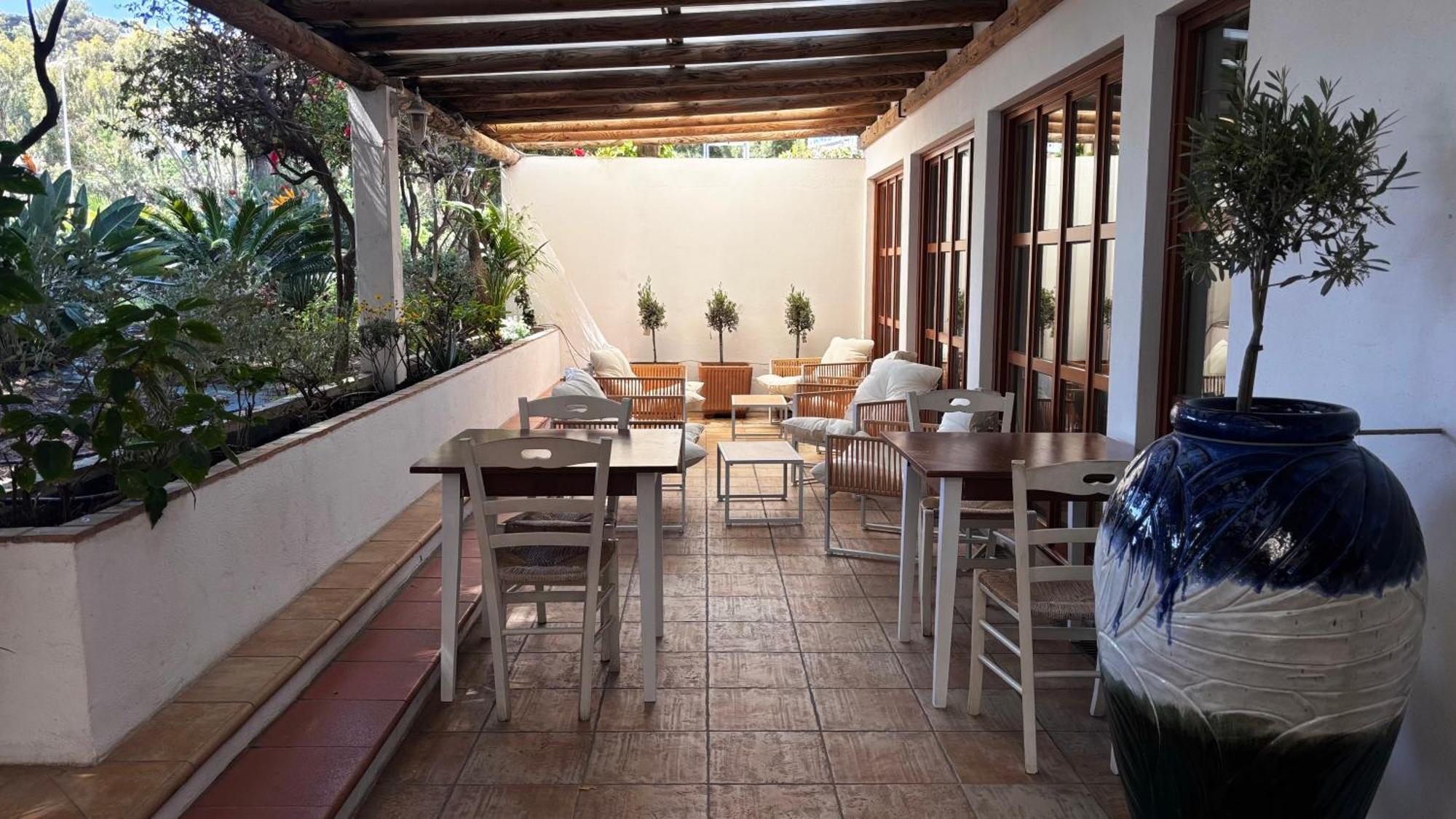 Hotel La Bastide Le Lavandou Exterior photo